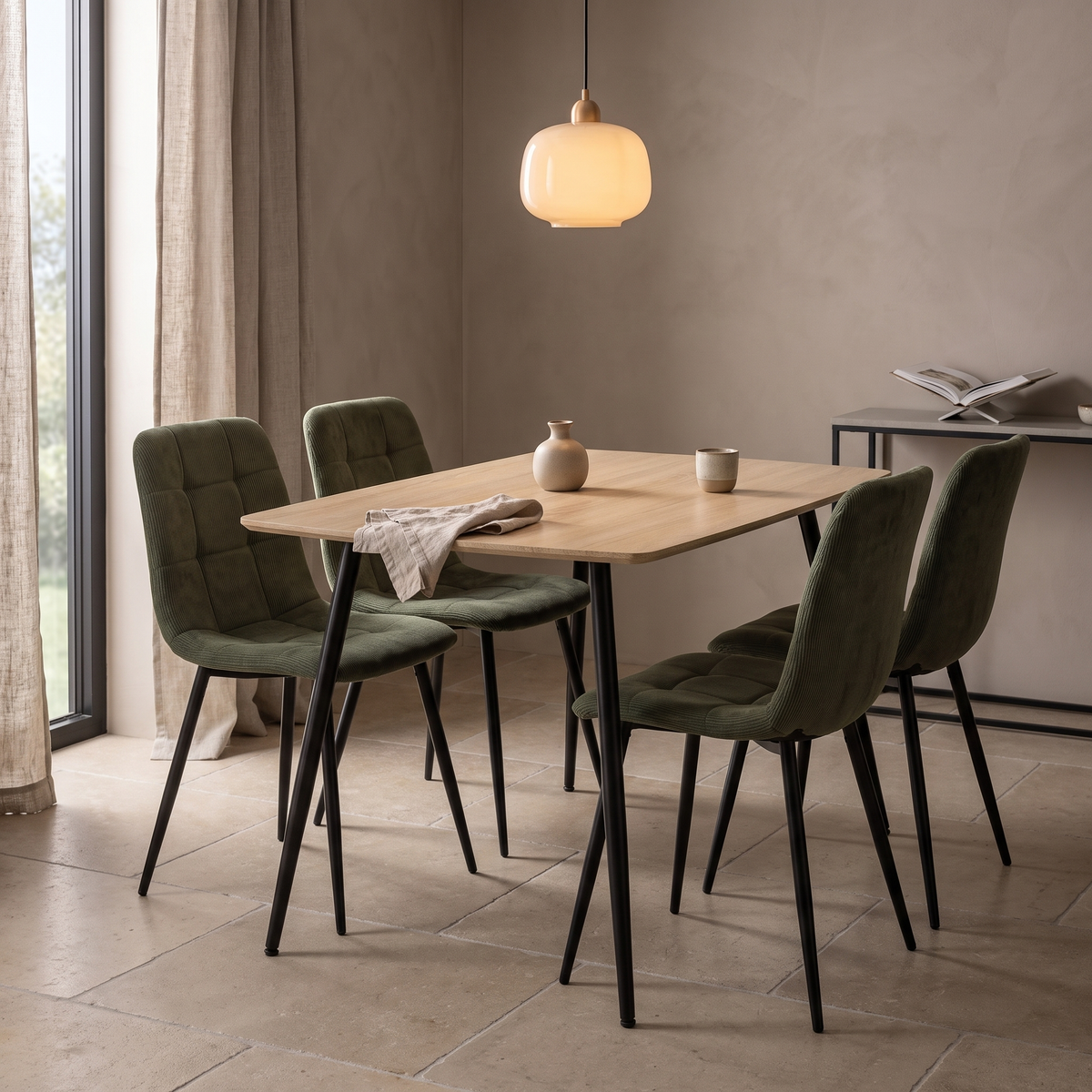 Ceramon Eettafelset met 4 Aria Stoelen - Groen / Licht hout – fotorealistisch interieur 2