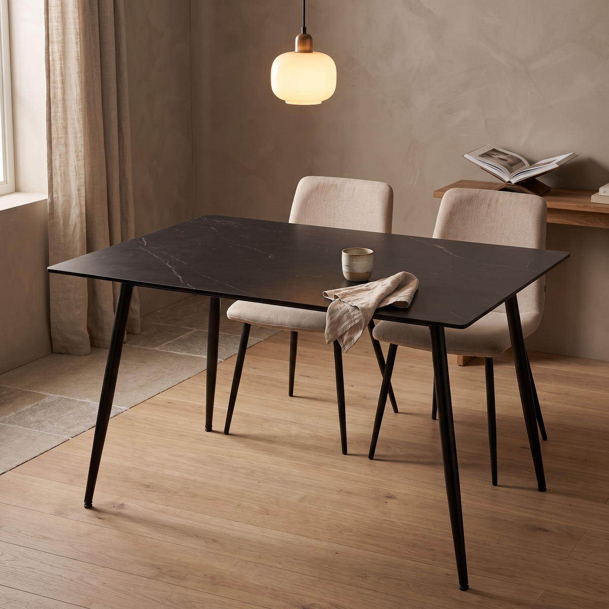 Eettafel CERAMON 120 Zwart – fotorealistisch interieur 2