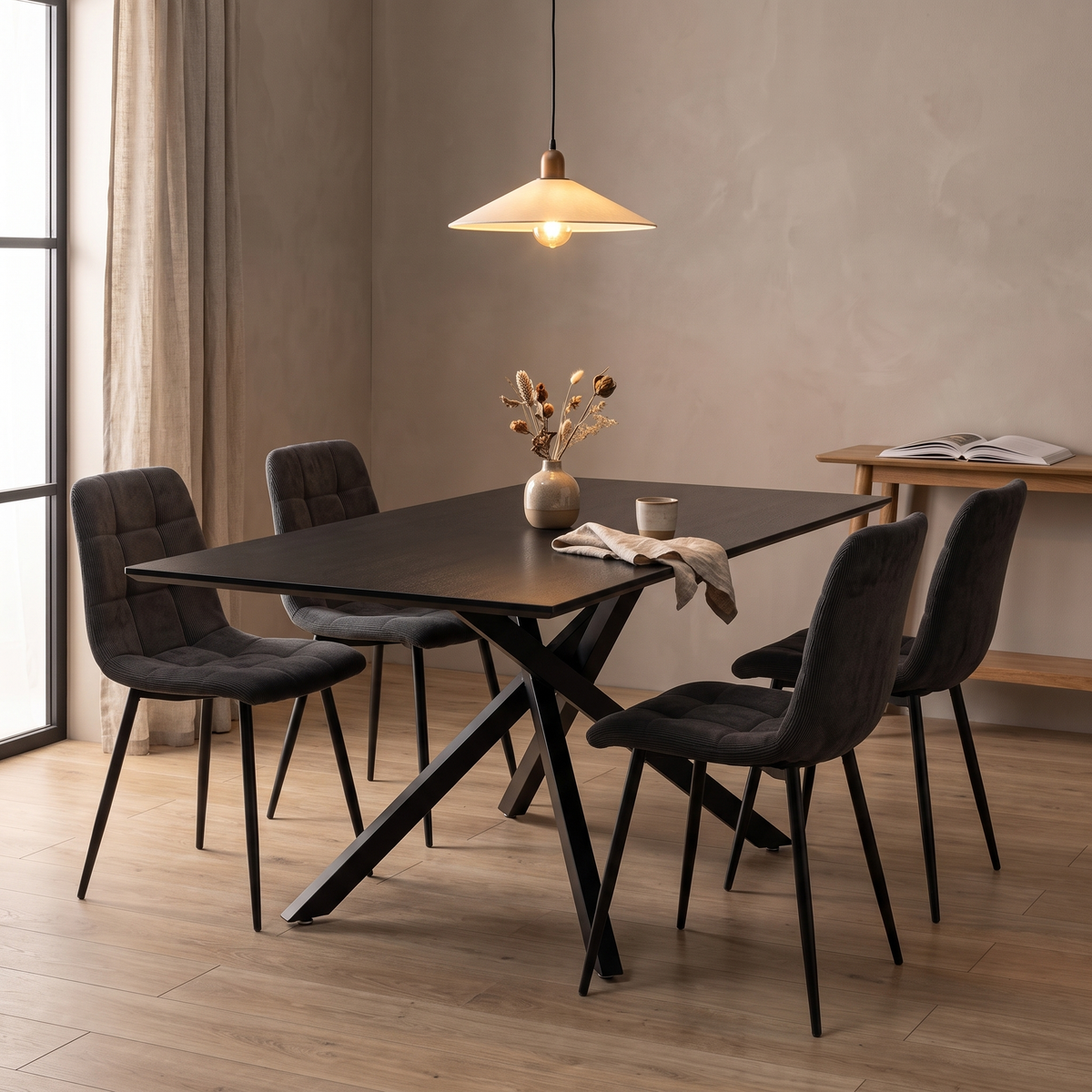 Neross Eettafelset met 4 Aria Stoelen - Zwart / Grijs – fotorealistisch interieur 2