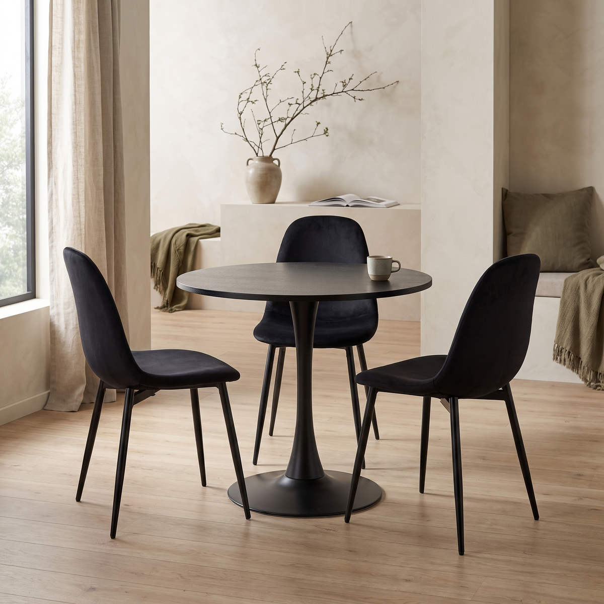 Orbis Eettafelset met 3 Marie Stoelen - Zwart / Donker hout – fotorealistisch interieur 3