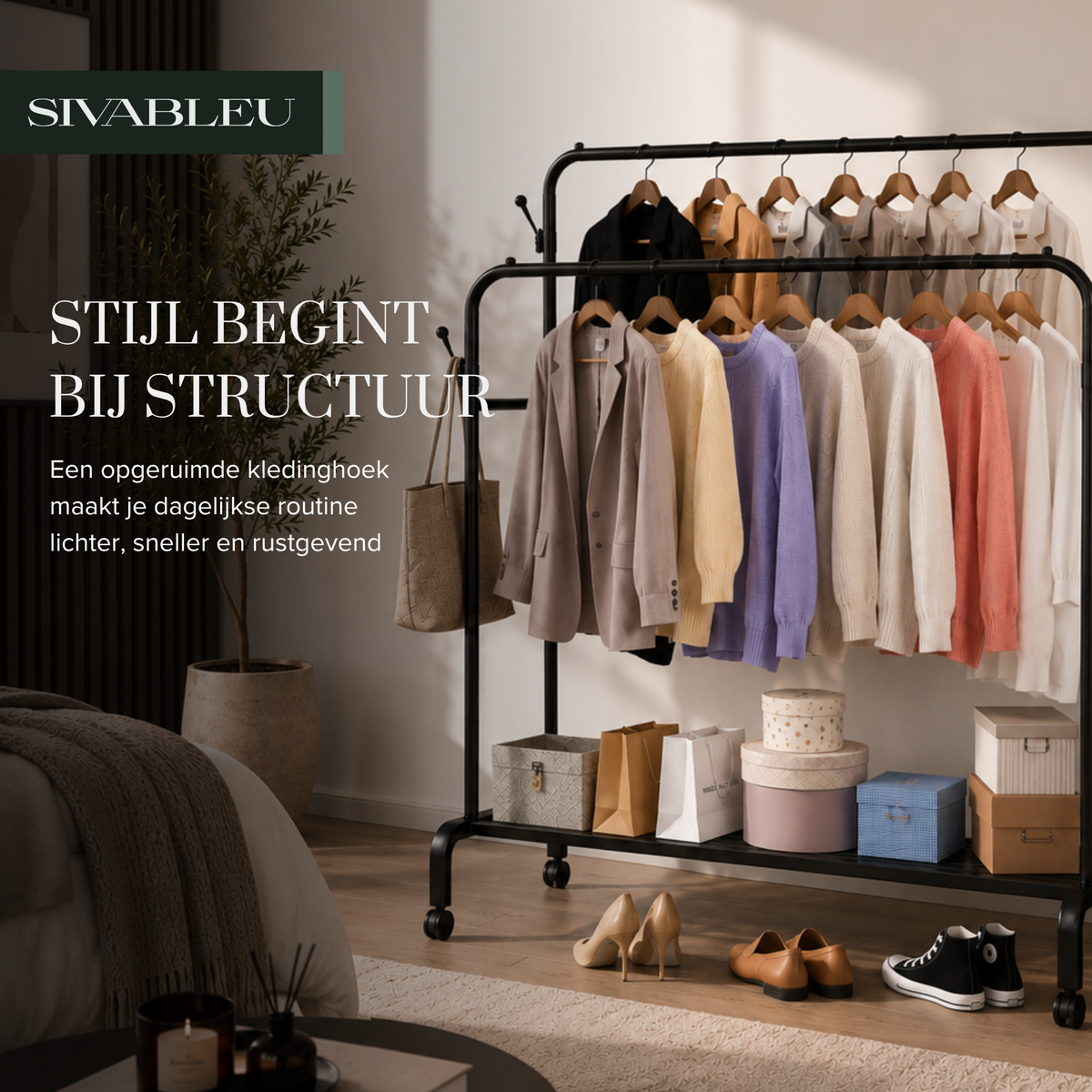 Sivableu Kledingrek XL zwart in een rustig slaapkamerinterieur